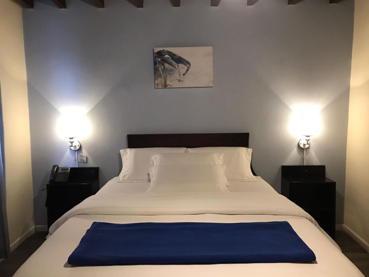 Hotel Colonial San Agustin Кито Экстерьер фото