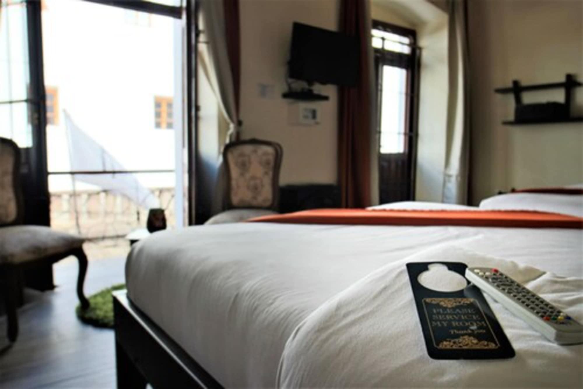 Hotel Colonial San Agustin Кито Экстерьер фото