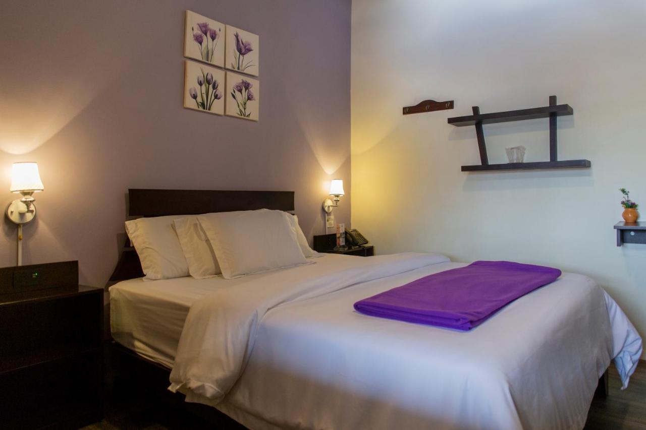 Hotel Colonial San Agustin Кито Экстерьер фото