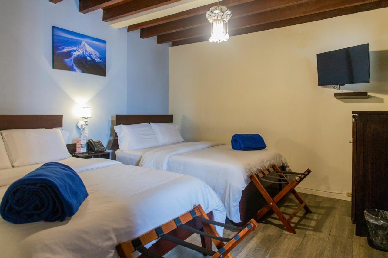 Hotel Colonial San Agustin Кито Экстерьер фото