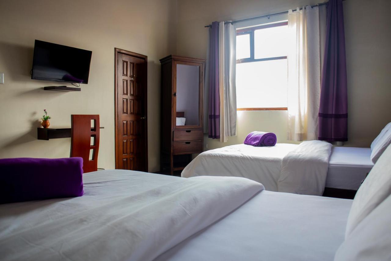 Hotel Colonial San Agustin Кито Экстерьер фото