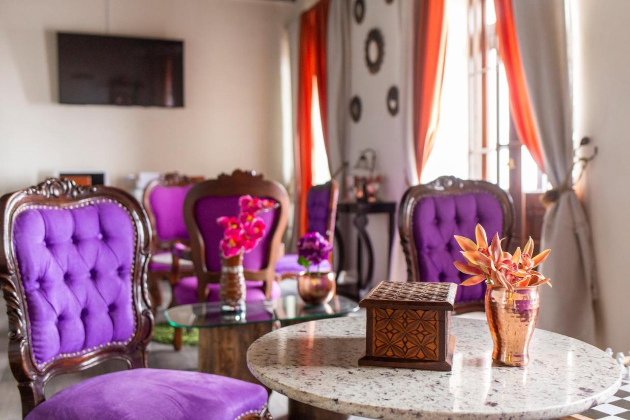 Hotel Colonial San Agustin Кито Экстерьер фото
