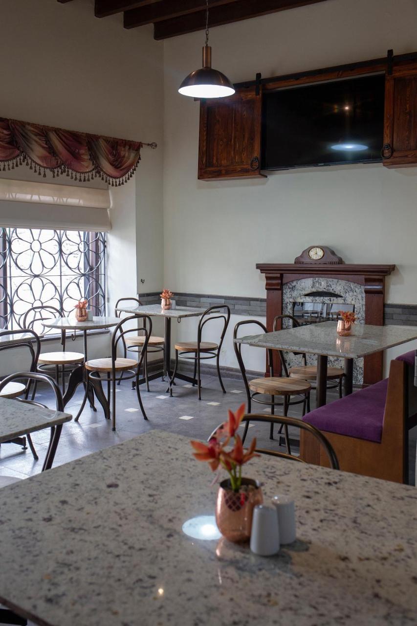 Hotel Colonial San Agustin Кито Экстерьер фото
