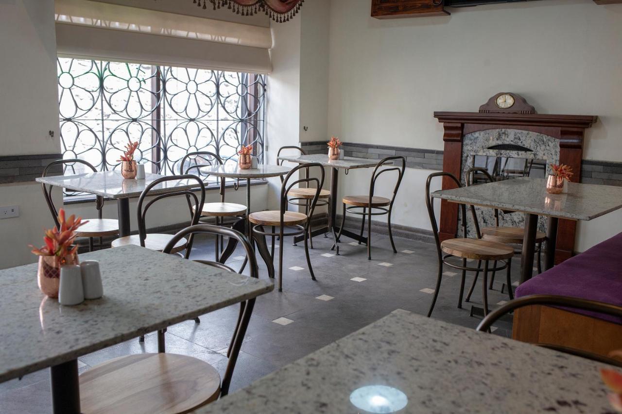 Hotel Colonial San Agustin Кито Экстерьер фото